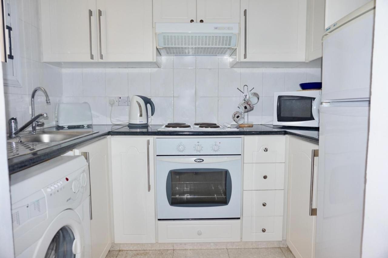 Modern Sea View Apartment Regina Gardens بافوس المظهر الخارجي الصورة