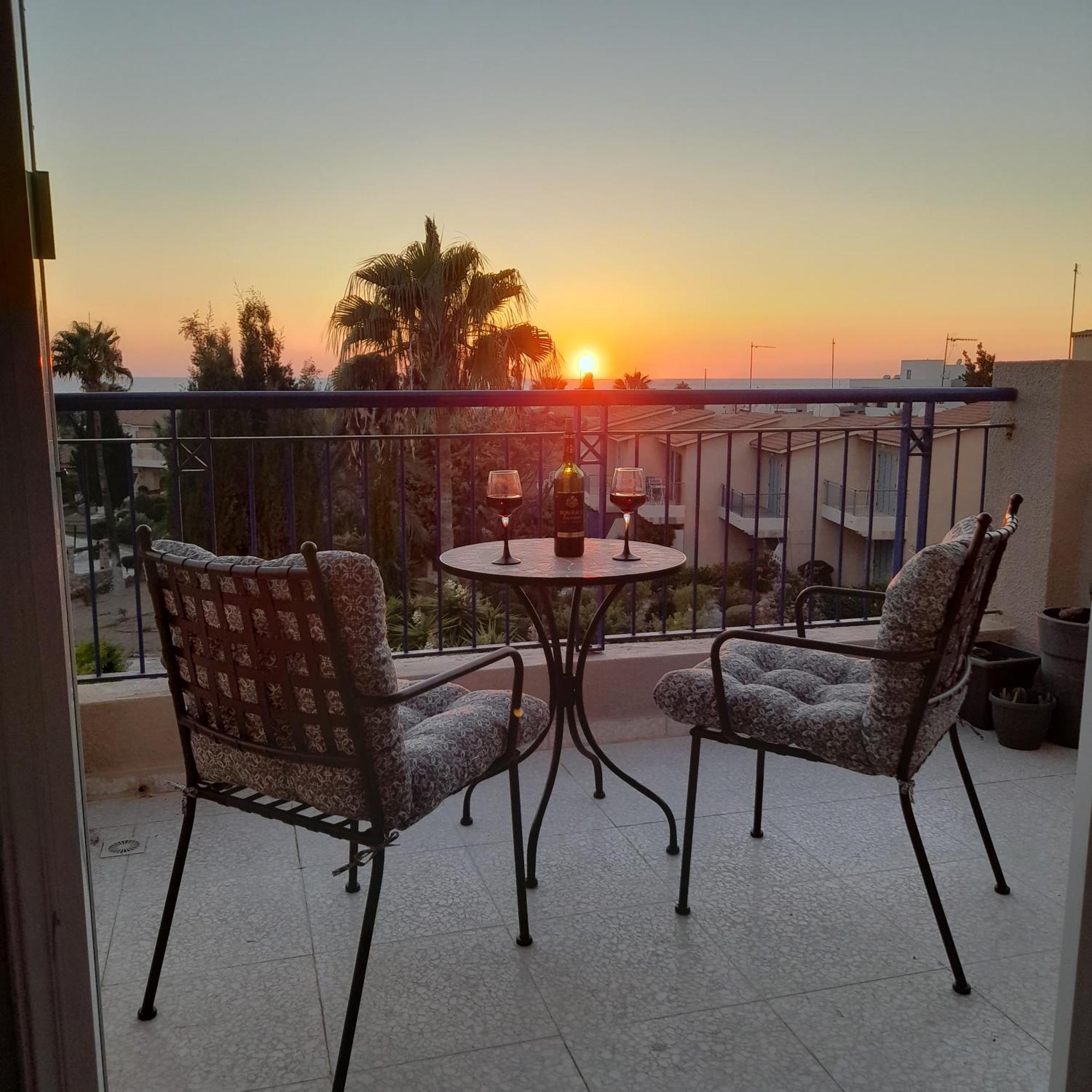 Modern Sea View Apartment Regina Gardens بافوس المظهر الخارجي الصورة